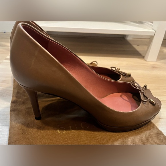 Gucci - Authentic Lamb Skin Leather Heals - Picture 11 of 15